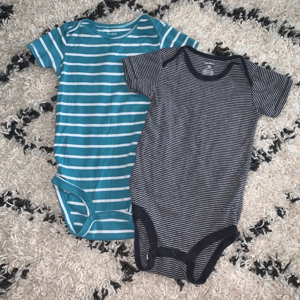 SOLD‼️ Carter’s Onesie Bundle